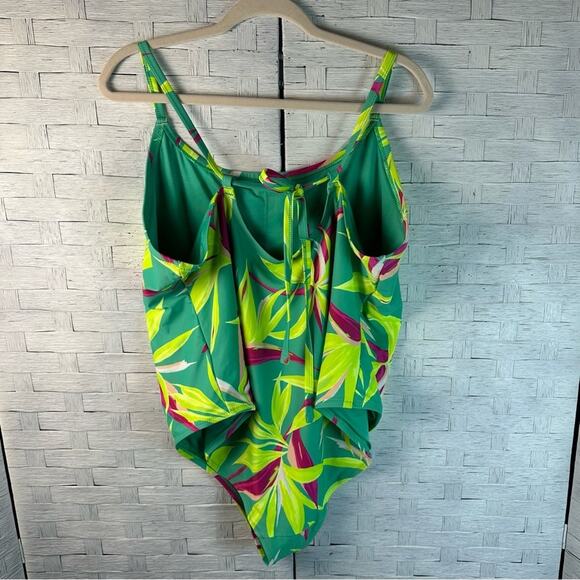 Old Navy women's green floral 1 piece swimsuit summer travel beach plus size - Picture 3 of 12
